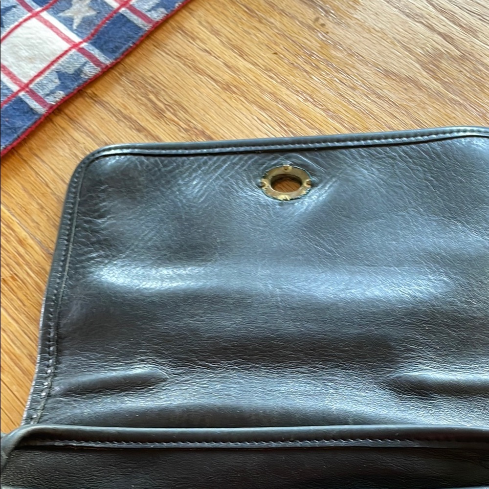 Vintage Coach Turn Key Black Crossbody #9870 Leather Women's Bag - Picture 11 of 11